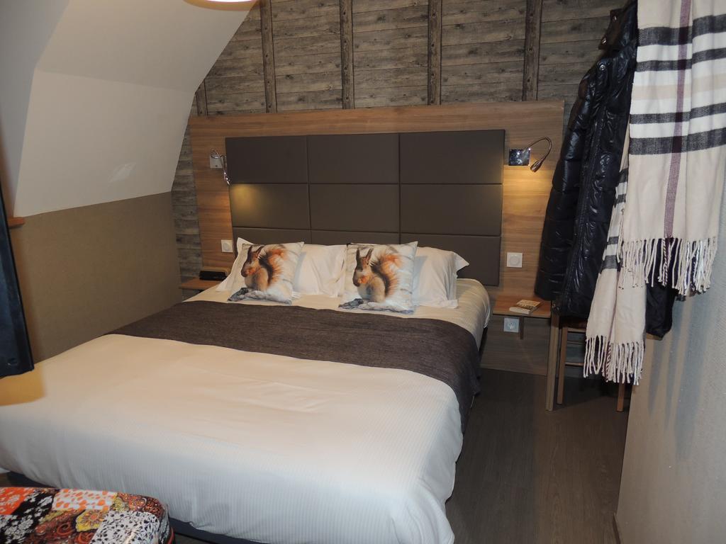 Logis Hotel-Restaurant Les Coudercous Saint-Chély-dʼAubrac Buitenkant foto